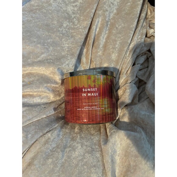 BBW Sunset in maui candle - Picture 1 of 3